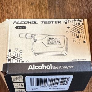 Portable Alcohol Breathalyzer - Black/Tan Packaging